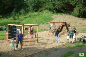 Otevření dětského hřiště 2009